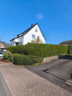NEU Ganze Wohnung Boxspringbett & Gartenzugang - Betzdorf - 9