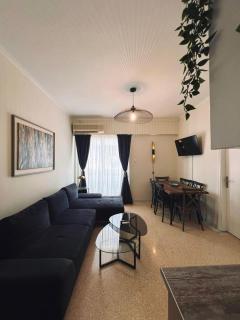 Syntagma Artist Apartment 2BR 9G - 0