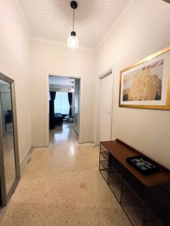 Syntagma Artist Apartment 2BR 8G - 2