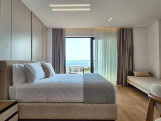 Helia Luxury Suites & Studios - Saranda - 0