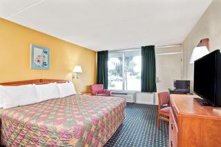 Days Inn by Wyndham Clarksville TN - Clarksville - 5