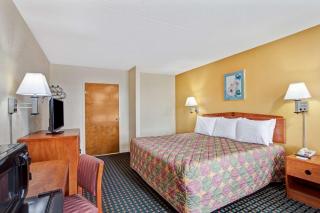 Days Inn by Wyndham Clarksville TN - Clarksville - 4