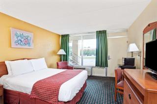 Days Inn by Wyndham Clarksville TN - Clarksville - 3