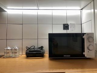 AIOLOS Pagrati Athens Hilton near METRO station - 1