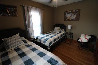 1 mile to All Star Village, newly renovated with EV Charger - 1