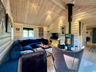 Indoor hot tub, views & nature, cosy family cabin at Filefjell - Tyinkrysset - 3