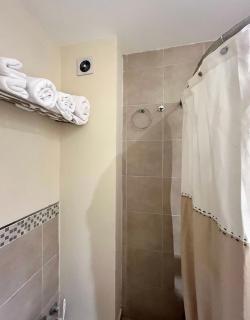 Moderna Suite GPT con piscina y cochera - 8