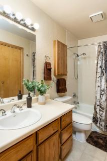 2 Bedroom Durango Retreat Near Trails & Town with Pool and Hot Tub - 8