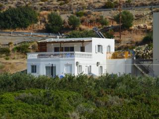 Villa in Makry Gialos near Sandy Beach - 0