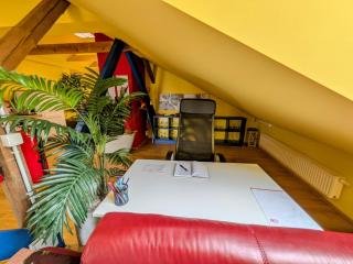 Anton's bunte Welt (100 m², Parkplatz, Garten und viel mehr) - 2