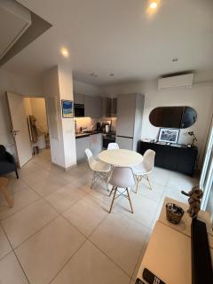 Studio moderne au cœur du 6e 8e - 6