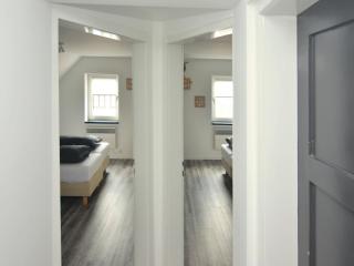 Cozy Home in Hiking Region - 2