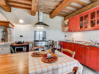 Holiday Home in Urbania with Hill Views - 8