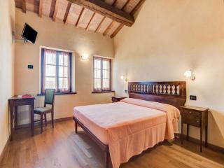 Holiday Home in Urbania with Hill Views - 7