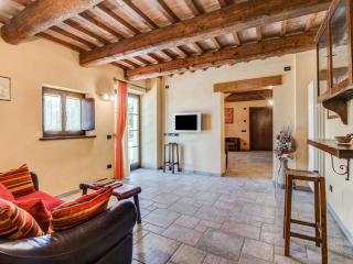 Holiday Home in Urbania with Hill Views - 8