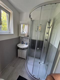 Friends & Family Haven - 4