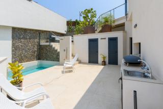 MSW34 - 5 bedroom luxury view - 1