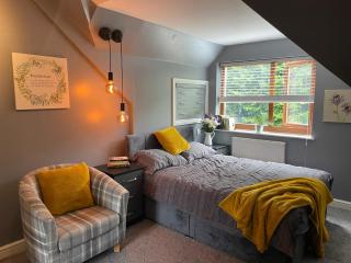 Swn Y Nant - Clydach - 9
