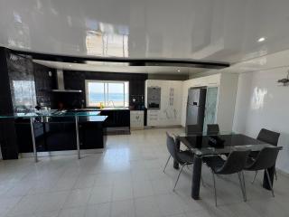 Panoramic Seafront 350sqm Flat - 5
