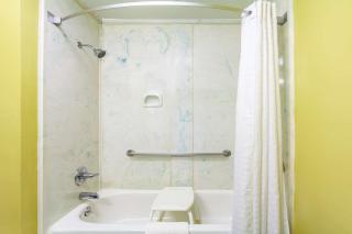 Super 8 by Wyndham Morristown/South - Morristown - 5