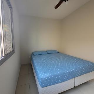 3 quadras da praia da enseada - 1