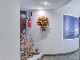 Apartment in Cervinia with Ski Access - 2