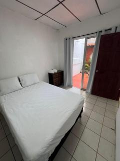 Luxury Hostel Teresita - 4