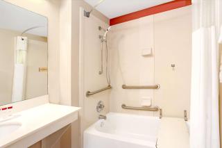 Days Inn by Wyndham Adairsville - 7