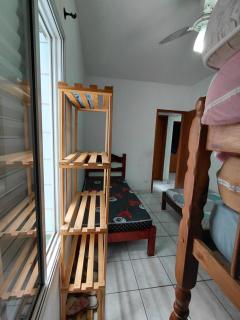 praia grande caiçara 2 quartos,sendo 1 suite - 8