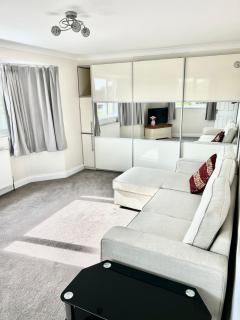 Wonderful two bedroom bungalow in Oxford - Kidlington - 0