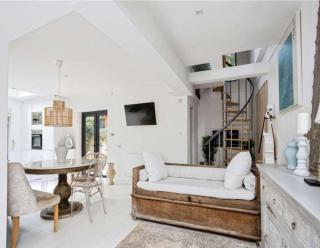 Modern Retreat in Kent Countryside - Tonbridge - 8