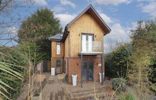 Modern Retreat in Kent Countryside - Tonbridge - 4