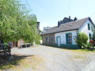 Cozy Cottage Near River - Alle - 0