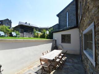 Cozy Cottage Near River - 6