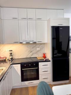 Lake View Royal Stay 2 Bedrooms Panoramic balcony - Tirana - 2
