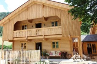 Aktivurlaub am Großglockner in der Hütte Schlosswirt Chalet III by FeWoplan - Großkirchheim - 0