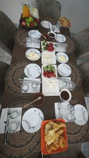 Ardiani Guesthouse - Valbonë - 8
