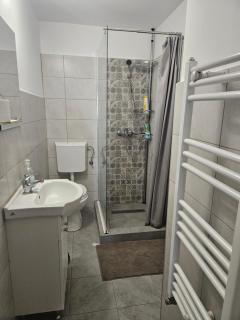 Podgoria Guesthouse- Camere de închiriat - Oradea - 1