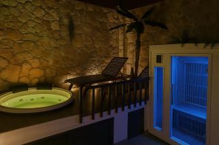 SPA SUITE SICILIA - Intera casa con spa privata Jacuzzi Sauna Bagno di Vapore ad uso illimitato - Rosolini - 0
