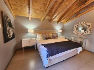 The Elegant Lakehouse Apartment on The Panorama Route - 7