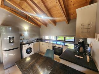 The Elegant Lakehouse Apartment on The Panorama Route - 2
