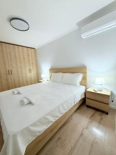 Elia Apartment 2 - 4