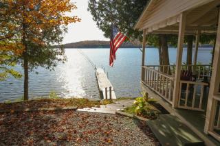 Charming 1-bedroom Waterfront Cottage in Morgan VT - Morgan - 8