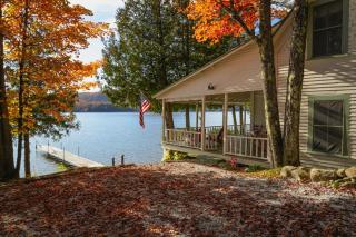 Charming 1-bedroom Waterfront Cottage in Morgan VT - Morgan - 5