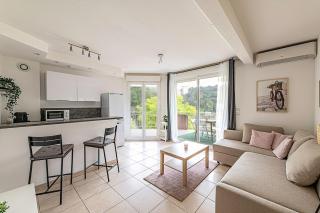2 bedroom apartment, garage, terrace and Wi-Fi - 5