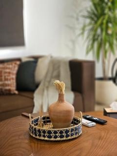 Premium 3BR Apt in Sheikh Zayed City - 2