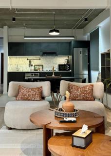 Premium 3BR Apt in Sheikh Zayed City - 4