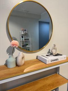 Cozy Spacious BGC Condo near SM Aura, High Street - Manila - 3