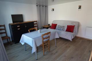 Quiet cottage - - 9
