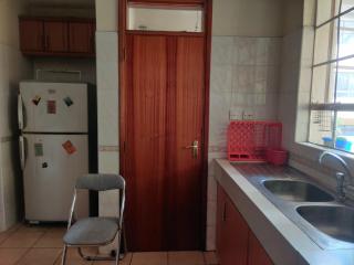Spacious Kilimani One Bedroom Apartment - Nairobi - 1